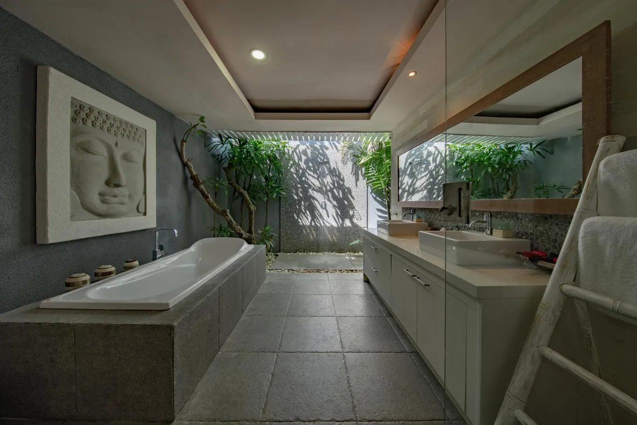 Bathroom Painting